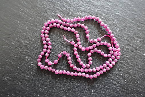 Minerály - Rubín 2-4 (3,5mm) - 11046487_