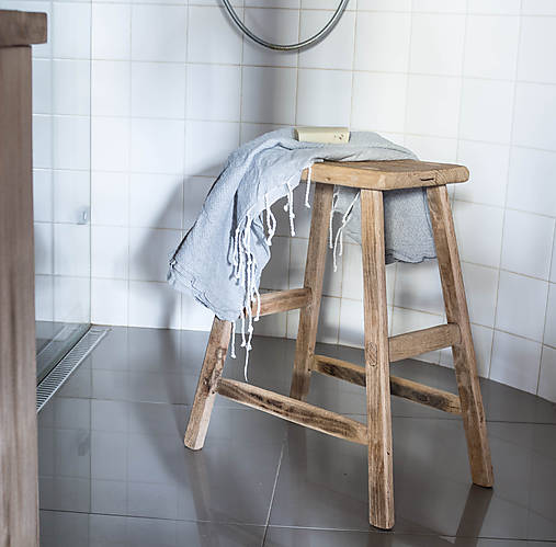 Nábytok - stolička z dubového dreva - 11050258_