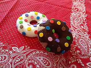 Hračky - Šité donuty s "lentilkami" - 11053844_