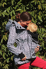 Bundy a kabáty - Softshellový kabát na nosenie detí- černobílý vzor - 11061928_
