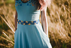 Šaty - Dlhé modré šaty s výšivkou - 11062156_