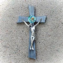 Dekorácie - Kríž so strieborným Korpusom (15cm - Modrá) - 11066605_