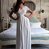 Šaty - Svadobné šaty z francúzskej krajky lemované portou s nazbieranou sukňou - 11078280_