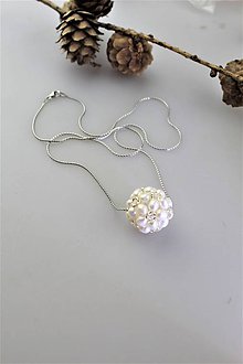 Náhrdelníky - splietané perly prívesok na striebornej retiazke - 11081901_