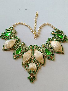 Náhrdelníky - Zeleno biely náhrdelník - 11082209_