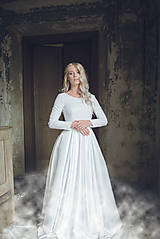 Šaty - Svadobné šaty bez krajky s dlhým rukávom a veľkou sukňou - 11088024_