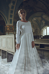Šaty - Svadobné šaty bez krajky s dlhým rukávom a veľkou sukňou - 11088025_