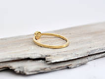 Prstene - 585/1000 zlatý prsteň s prírodnou perlou - 11107346_