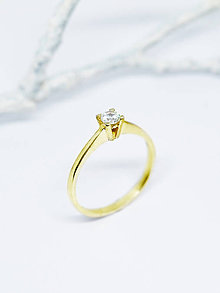Prstene - 585/1000 zlatý prsteň zásnubný s prírodným diamantom 3,4mm (žlté zlato) - 11106573_