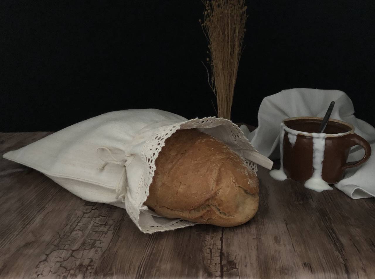 Vrecúško na chlieb z ručne tkaného plátna