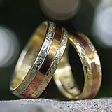 Prstene - Zlatá stredná cesta  /svadobné obrúčky/ - 11116804_