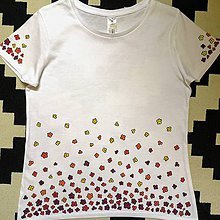 Topy, tričká, tielka - Maľované dámske tričko s kvetinkami - 11121259_