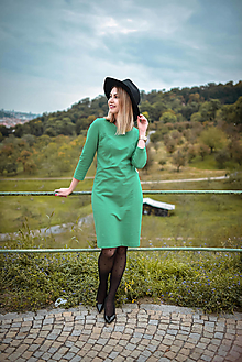 Šaty - Zelené úpletové šaty - 11119926_