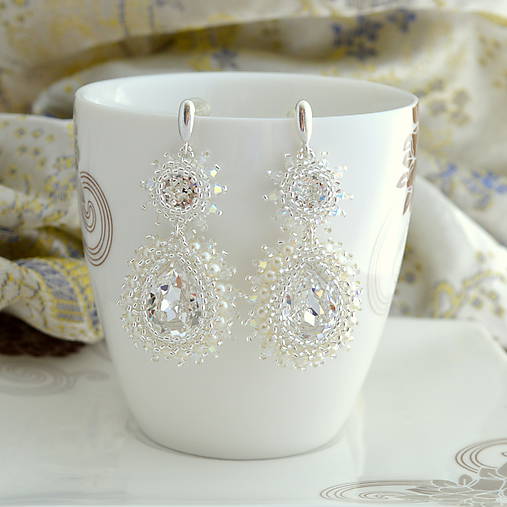 Tradičné svadobné náušnice s perlami a drobnými krištáľmi (Ag925)