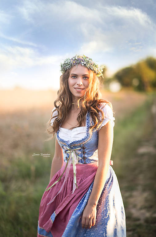 Romantický kvetinový venček šedo-fialový