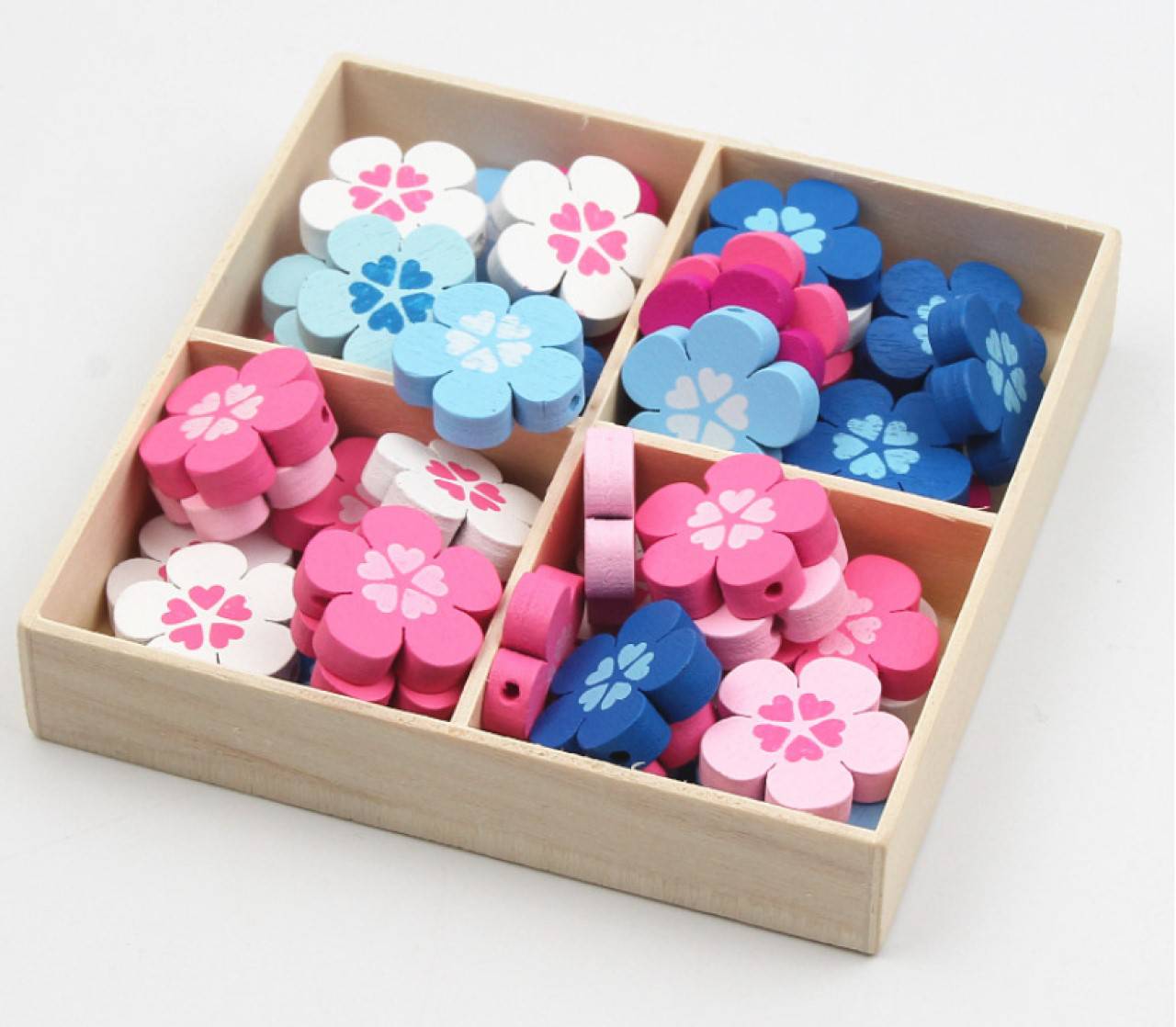 KD101 Korálka drevená kvietok 