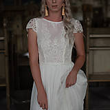Šaty - Svadobné šaty z elastického tylu s holým chrbátom - 11130493_