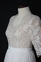 Šaty - Svadobné šaty s telovým živôtikom a elastickou tylovou sukňou - 11130674_