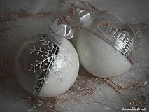 Dekorácie - BIELE vianočné gule s 3D fotkou (vzor na bokoch) - 11133131_