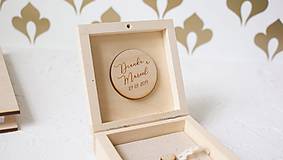Prstene - Drevená krabička na obrúčky personalizovaná - 11134542_