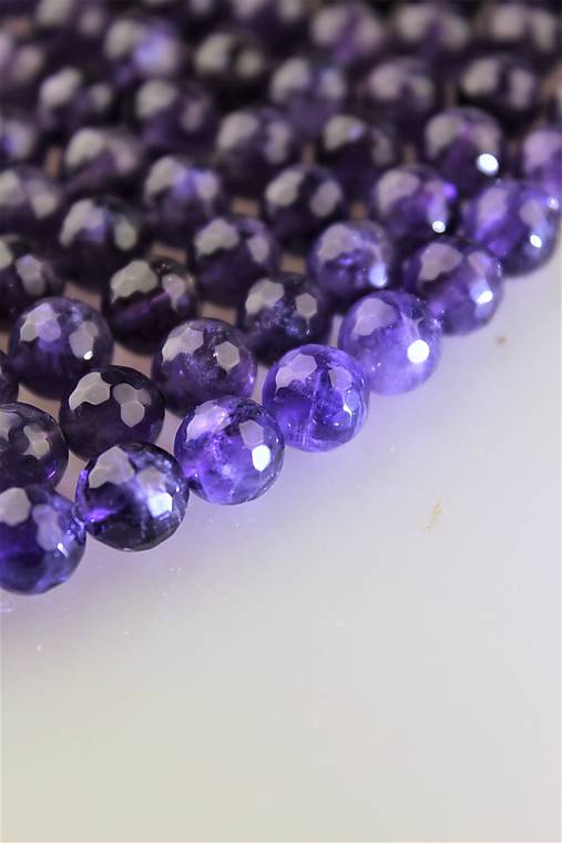 Minerály - ametyst korálky 8mm - brúsený ametyst - 11135855_