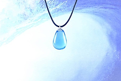 Náhrdelníky - Slza štastia modrá - FARBU SI VYBERTE! Živicový náhrdelník / prívesok (Fialová) - 11135789_