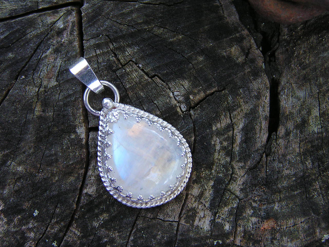 Strieborný prívesok Ag925 Mesačný kameň