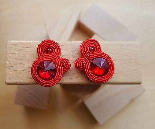 Náušnice - Kolorky - soutache earring - ručne šité šujtášové náušnice (Kolorky - červená - soutache earring - ručne šité šujtášové náušnice) - 11164237_