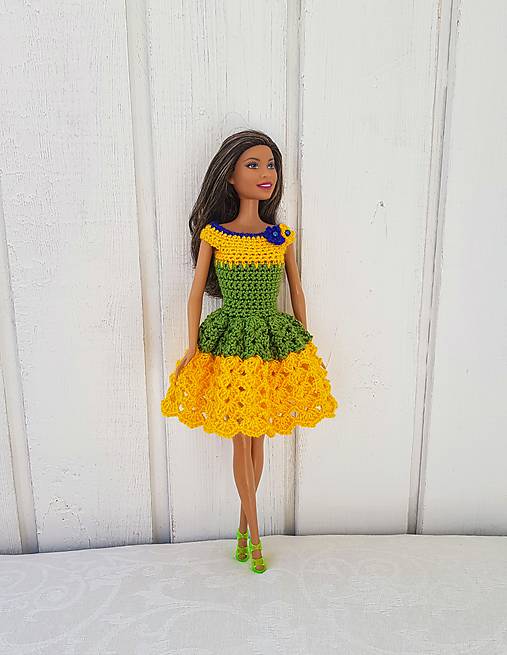  - Zelenožlté háčkované šaty pre Barbie - 11164545_