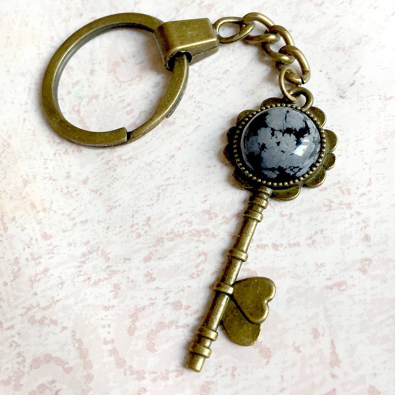 Snowflake Obsidian Flower Key Keychain / Kľúčenka s vločkovým obsidiánom - kľúč s kvetom
