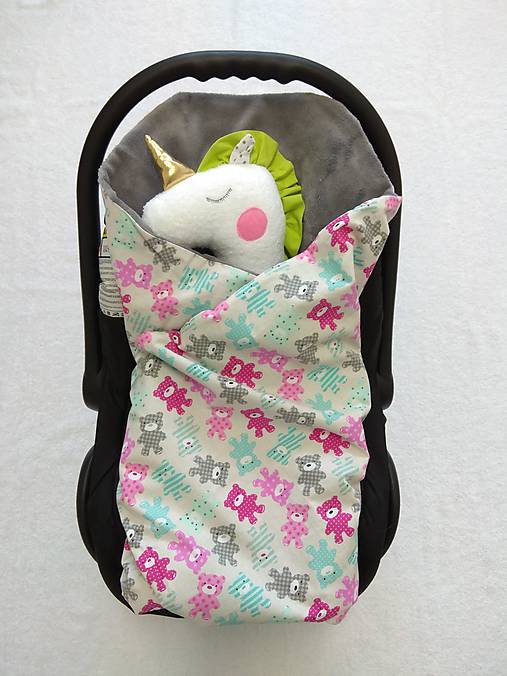 Detský textil - !ZĽAVA! Deka do autosedačky - NA JAR/JESEŇ (Medvede ružová/sivý wellsoft - tenšia) - 11172202_