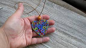Náhrdelníky - Náhrdelník s dreveným maľovaným príveskom (srdce č. 2932) - 11181974_