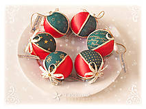 Dekorácie - Vianočné gule patchworkové - Červeno-zelená sada - 11182724_
