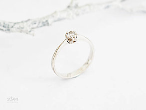 Prstene - 585/1000 zlatý zásnubný prsteň s diamantom 3,5 mm, E/SI1 (biele zlato) - 11196089_