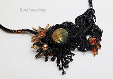 Náhrdelníky - Šitý korálkový náhrdelník z drahých kameňov a minerálov - ručné šitie - 11196957_