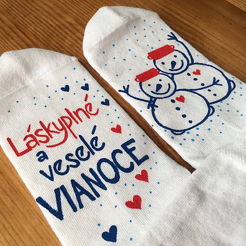 Maľované vianočné ponožky (biele s nápisom: “Láskyplné veselé Vianoce ..." alebo na želanie)