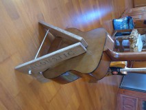 Iné - Skladací drevený stojan na gitaru (dub) - 11037584_