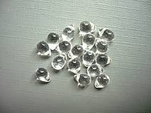 Minerály - Čiré kapky 7 x 5 mm - 30 ks, K111 - 11213571_