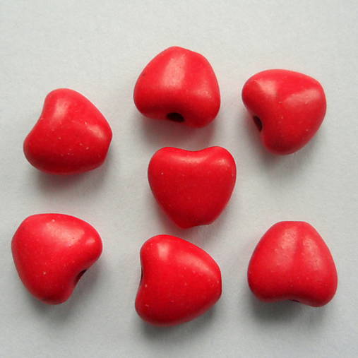 Prírodný kameň howlit-srdce-1ks (8mm-červená)