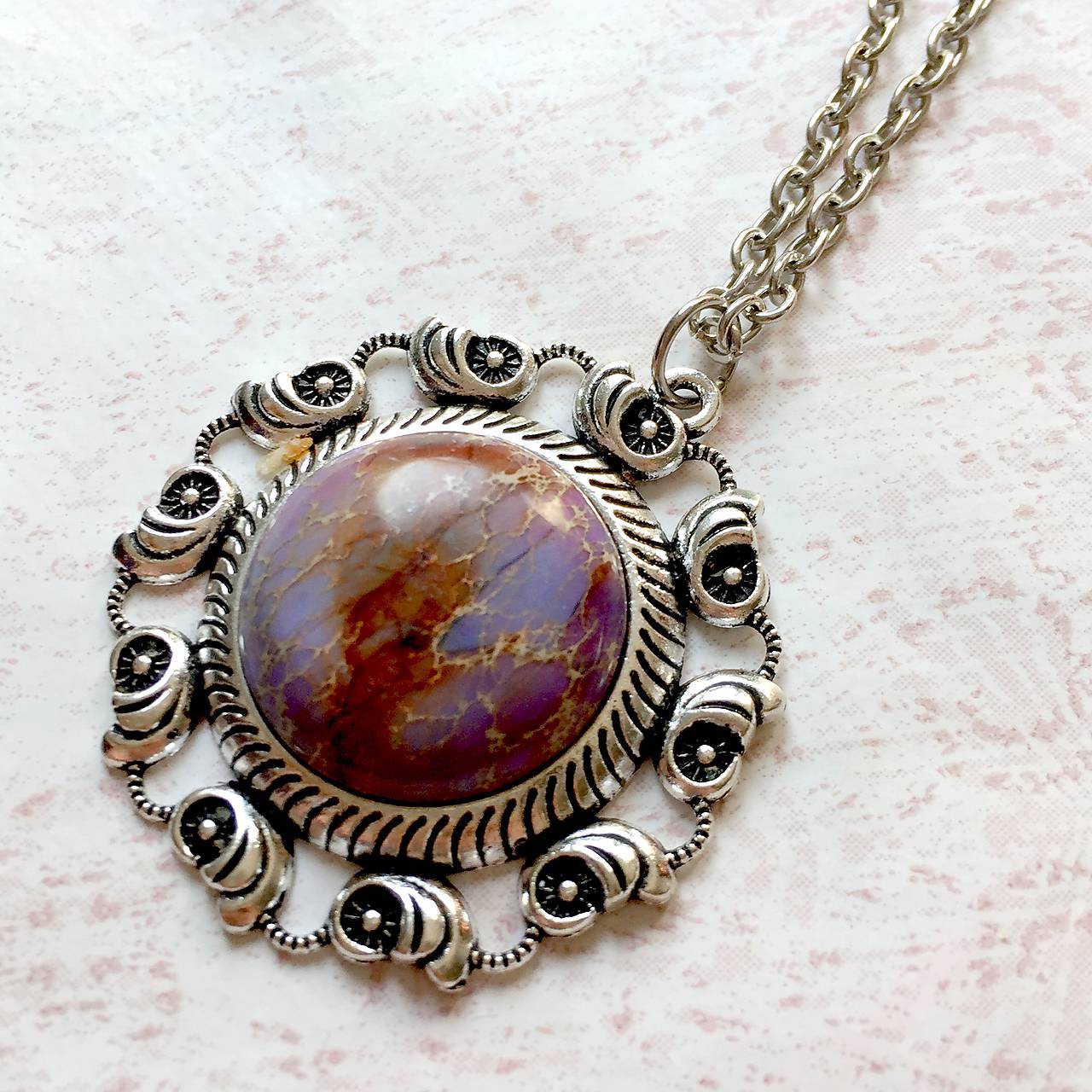 Violet Ocean Jasper Necklace / Výrazný náhrdelník s fialovým jaspisom variscitom