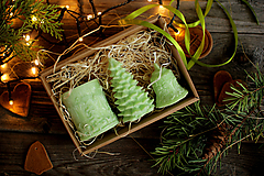Sviečky - Vianočná SADA sviečok V DARČEKOVOM BALENÍ (Jabĺčkovo zelená) - 11223242_