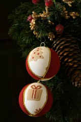 Dekorácie - Vianočné guľe "Perníček" zlaté - 11225722_