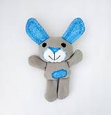 Hračky - Maňuška zajačik (Rodinka Sivých od Tyrkysového kríčka) - 11229790_