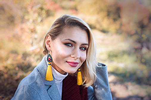 Náušnice - Farebné strapcové náušnice dlhé / tassel earrings - 11241835_