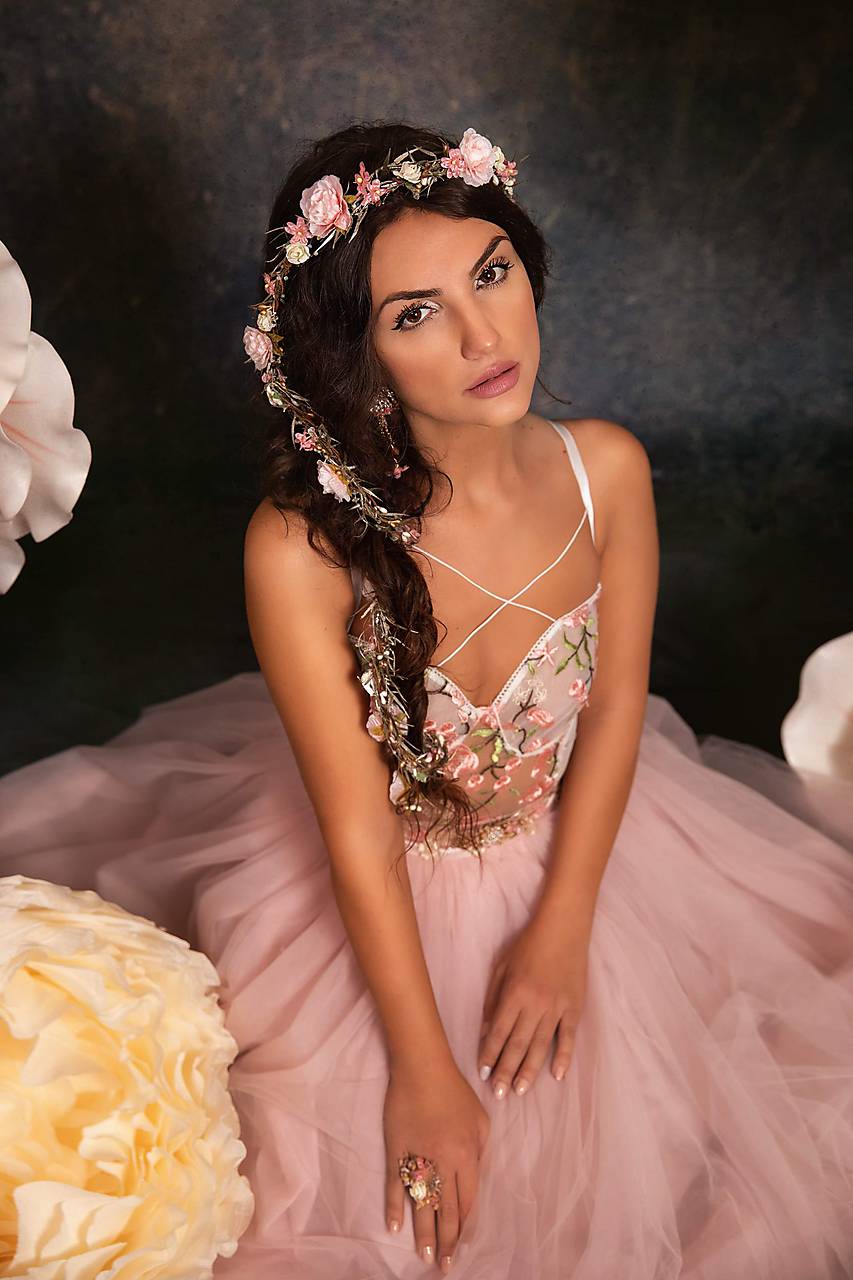 Kvetinový pletenec "rosa na láske" 