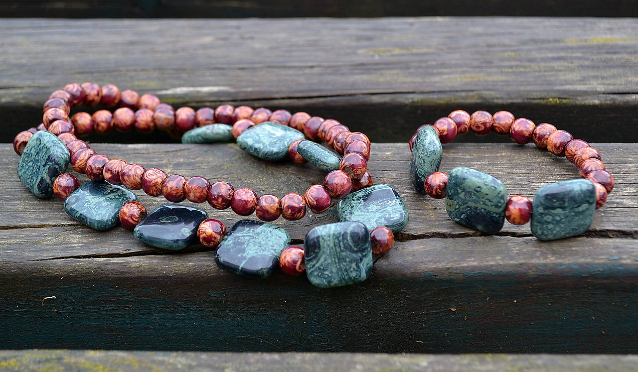 Sada Jaspis s drevom