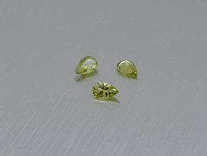 Minerály - PERIDOT / OLIVÍN prírodný 3x5 mm hruška - 11264391_