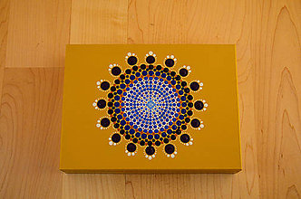 Úložné priestory & Organizácia - Maľovaná drevená krabička s mandalou - 11272610_