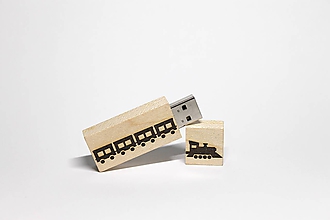 Papiernictvo - DREVENÉ USB_VLÁČIK (DREVENÉ USB 16GB) - 11277901_