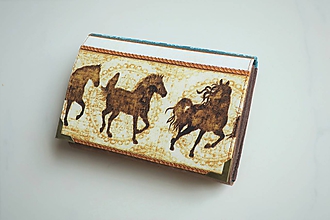 Peňaženky - Nad stádom koní....... - i na karty 13 cm - 11275560_